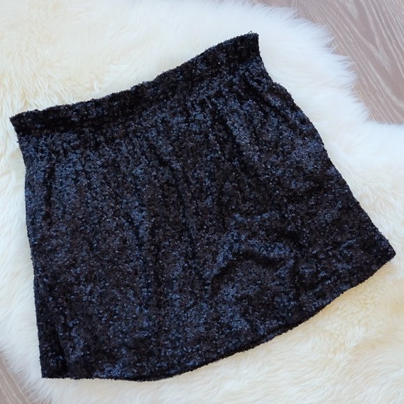 Joe Fresh Black Sequin Mini Skirt - Picture 2 of 9
